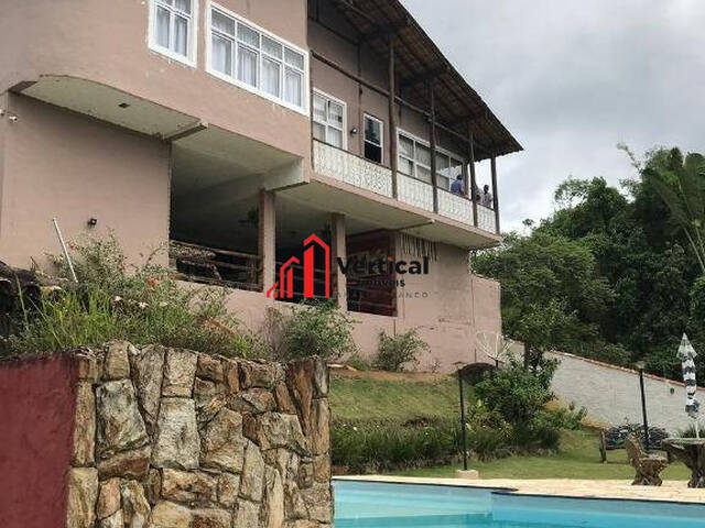 Sobrado para Venda em Ilhabela - 4